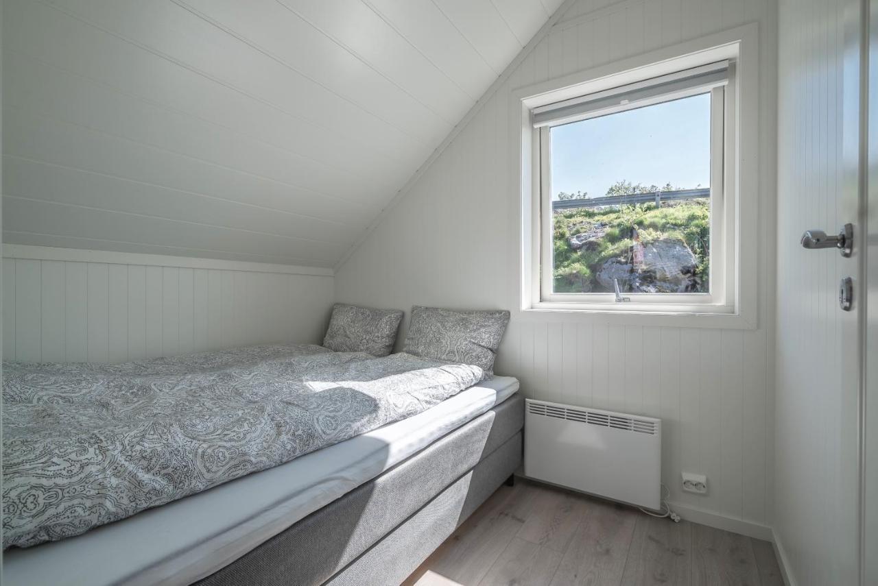 Seafront New Cabin In Lofoten Ballstad Exteriör bild